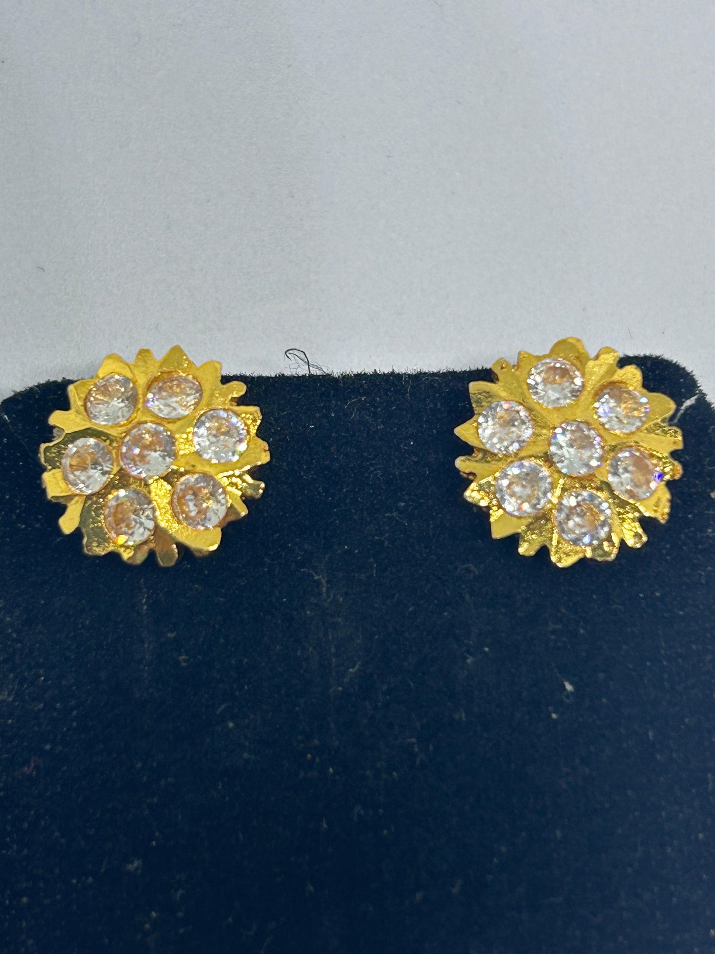 Panzhaloha Stud earrings